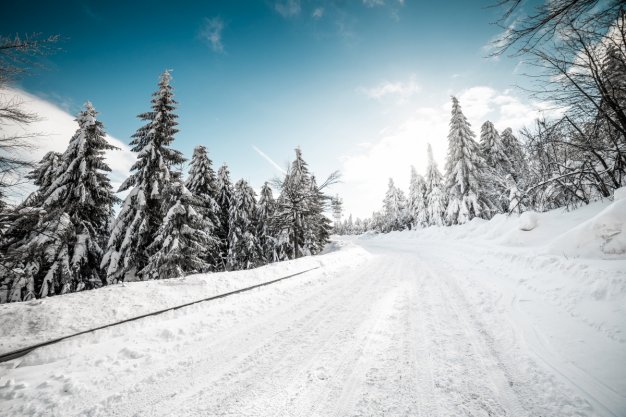 雪盖公路电脑壁纸