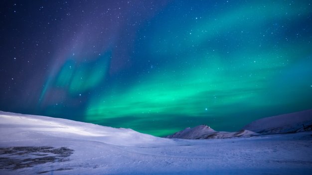 美丽极光星空雪地风景电脑壁纸